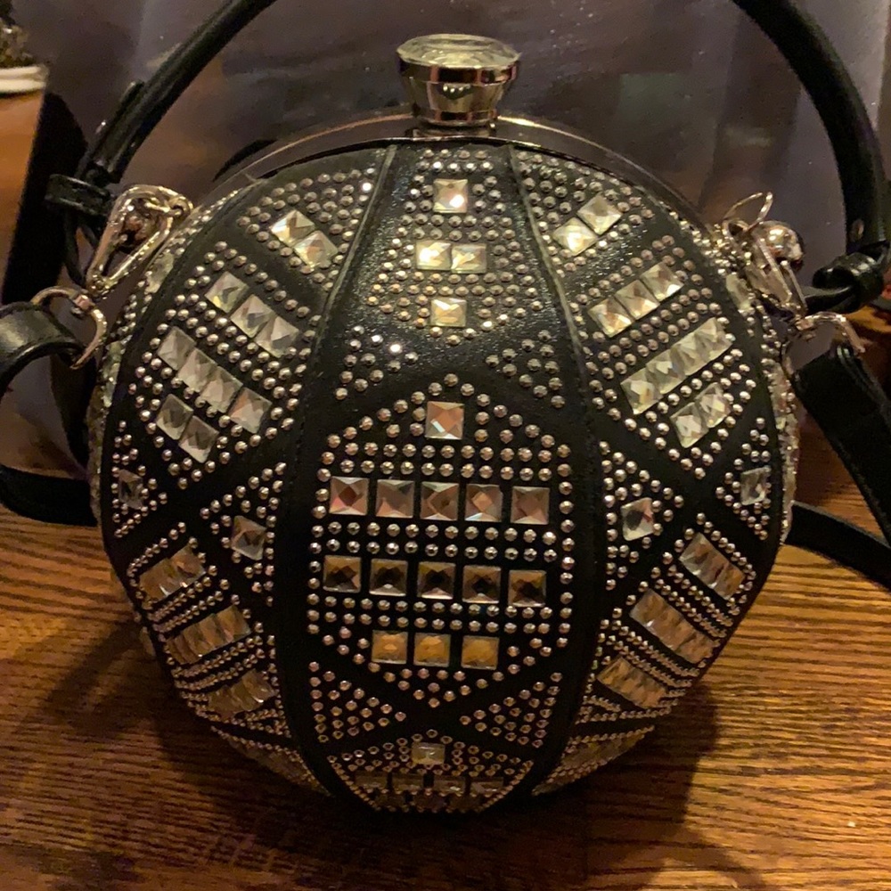 LARGE BALL SHAPED BLING BLACK PURSE